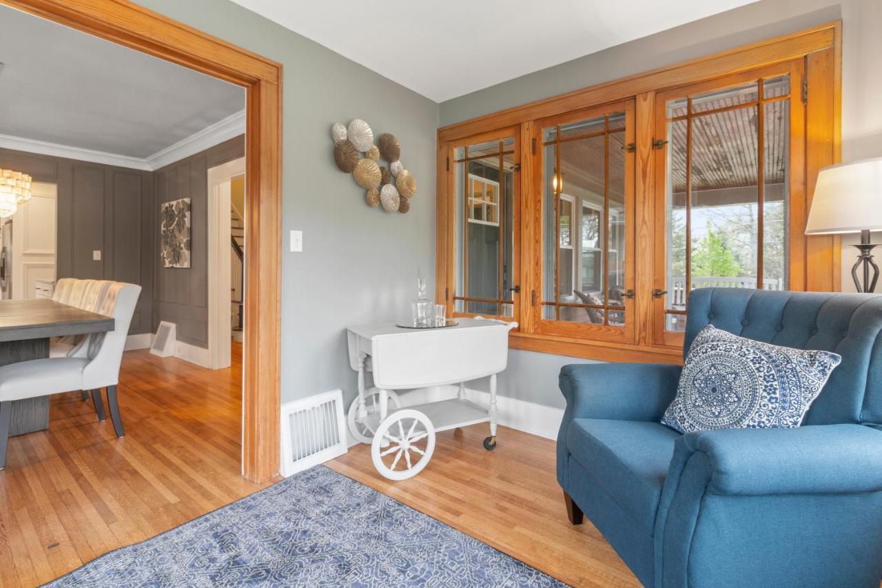 Gorgeous Downtown Bungalow, Walk Everywhere!!! Лейк Дженива Экстерьер фото
